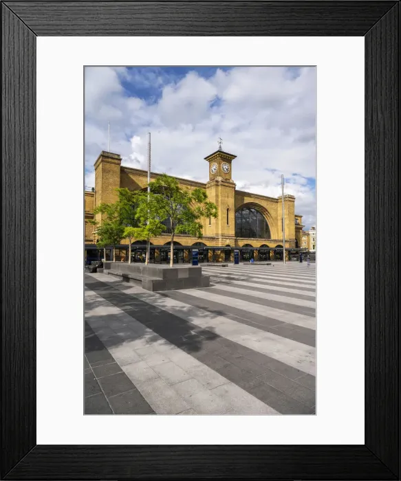 Framed Print : Kings Cross station, Kings Cross, London, England, UK Framed Print : Kings Cross station, Kings Cross, London, England, UK