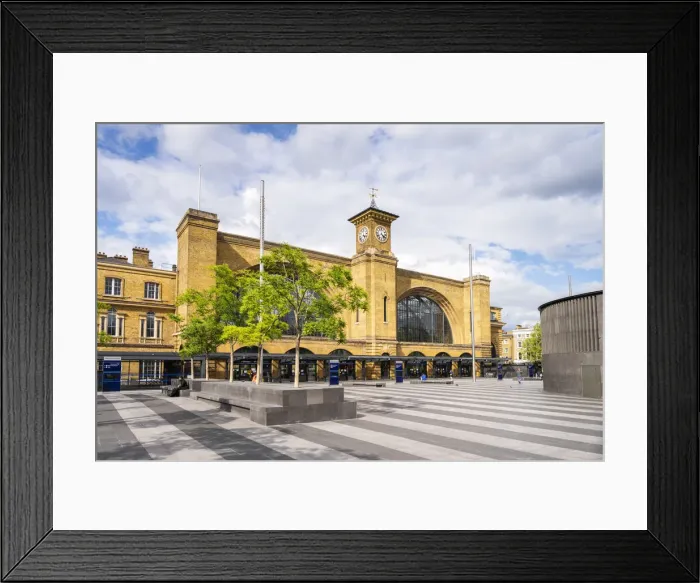 Framed Print : Kings Cross station, Kings Cross, London, England, UK Framed Print : Kings Cross station, Kings Cross, London, England, UK