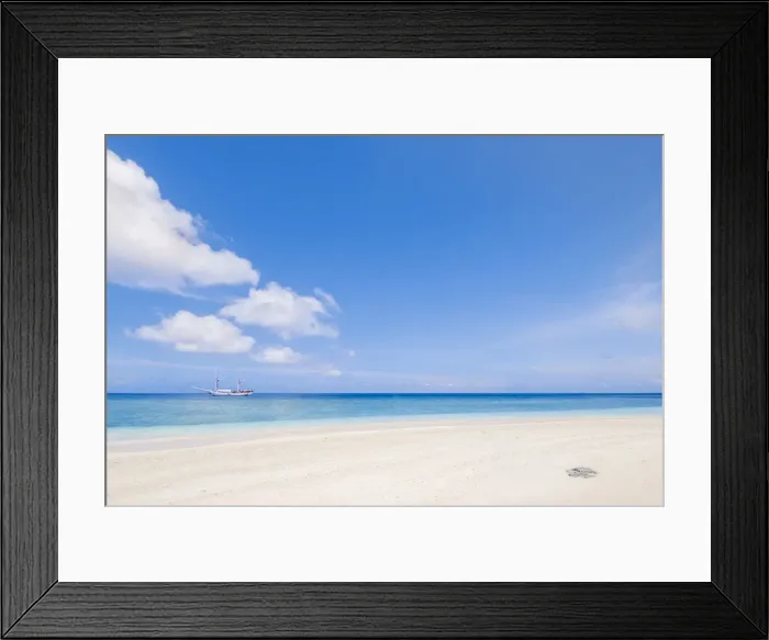 Framed Print : Asia, Indonesia, Spice Islands, Maluku, Banda, Rhun island Framed Print : Asia, Indonesia, Spice Islands, Maluku, Banda, Rhun island