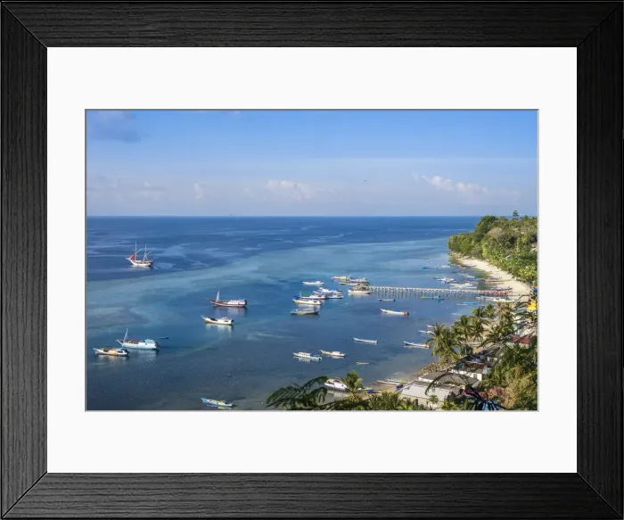 Framed Print : Asia, Indonesia, Spice Islands, Maluku, Banda, Banda Besar island