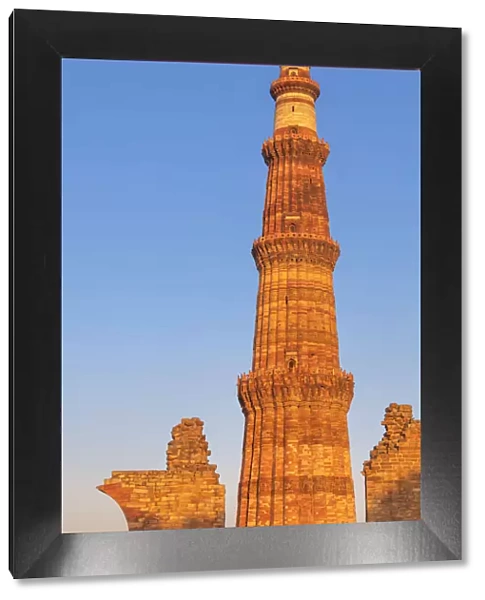 Qutb Minar minaret, 13th century, Qutb Minar complex, Delhi, India