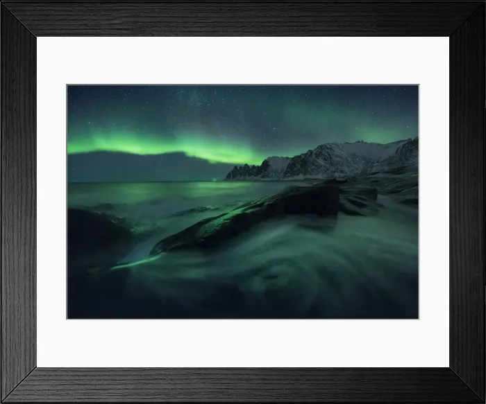 Framed Print : Aurora borealis over Tungeneset and the Okshornan Peaks, Senja Island, Norway Framed Print : Aurora borealis over Tungeneset and the Okshornan Peaks, Senja Island, Norway