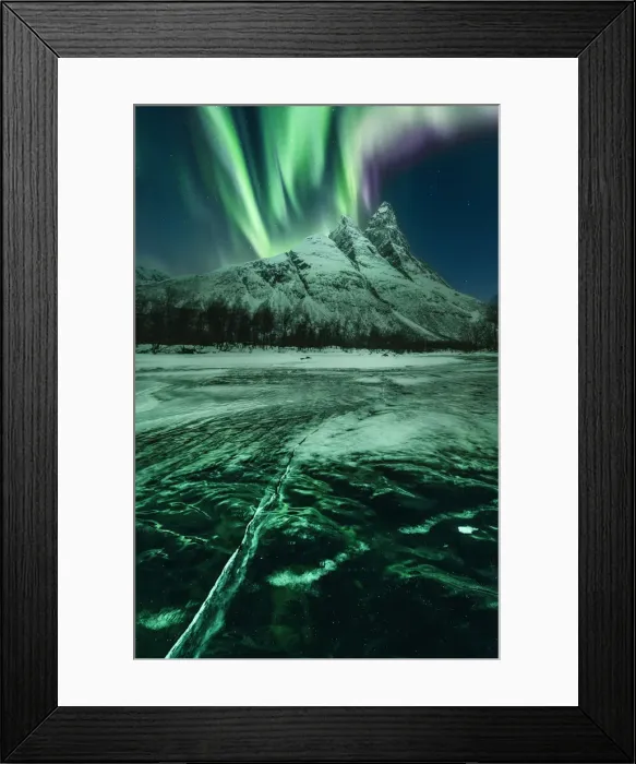 Framed Print : Northern lights over Mount Otertinden in the Tromso region, Norway Framed Print : Northern lights over Mount Otertinden in the Tromso region, Norway