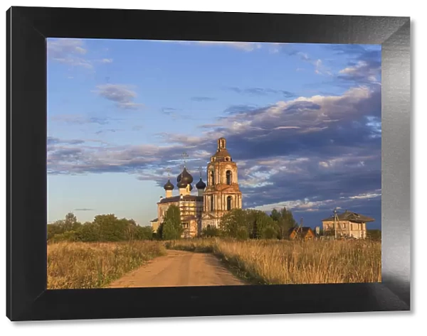 Saint Basil the Great church on Yedka, 1721, Kulemesovo, Vologda region, Russia