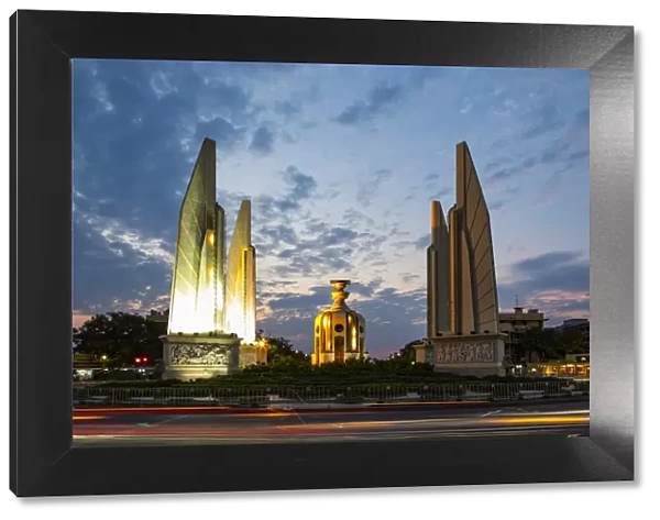 Victory Monument at night, Bangkok, Thailand