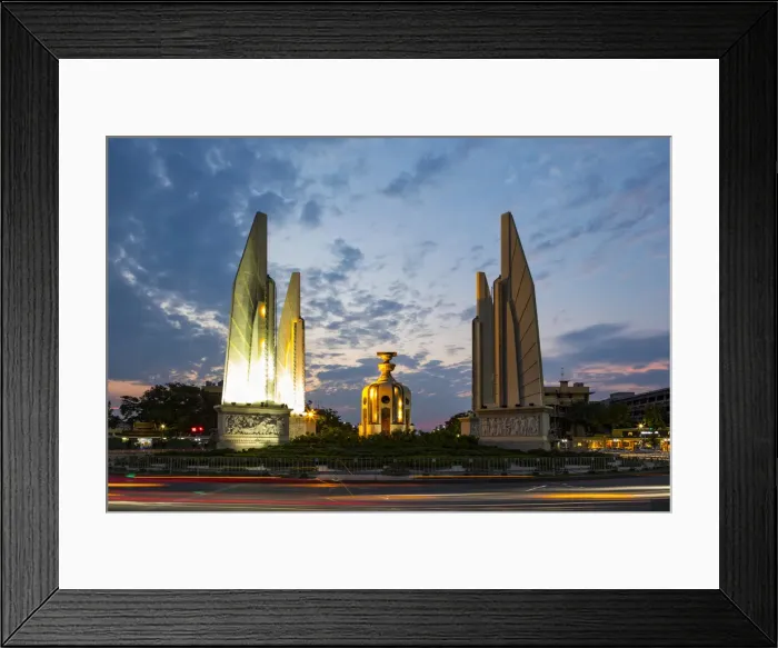 Framed Print : Victory Monument at night, Bangkok, Thailand Framed Print : Victory Monument at night, Bangkok, Thailand