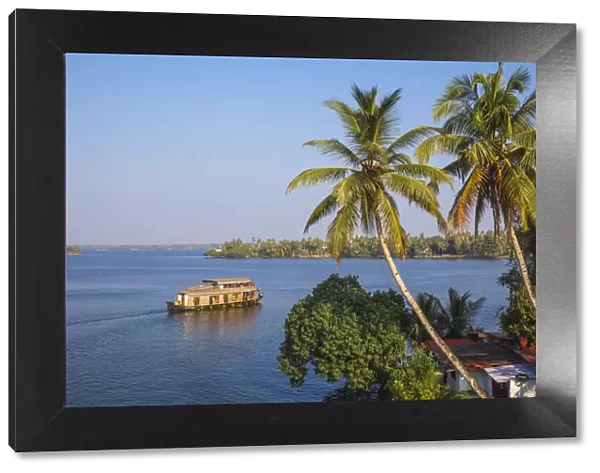 India, Kerala, Kollam, Ashtamudi Lake