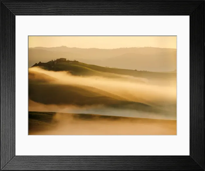 Framed Print : Siena countryside (Crete Senesi) at sunrise in early spring, Tuscany, Italy Framed Print : Siena countryside (Crete Senesi) at sunrise in early spring, Tuscany, Italy
