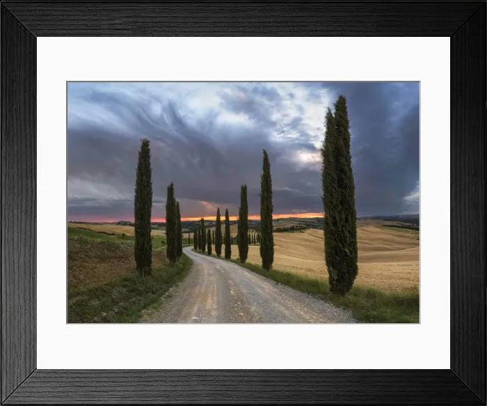 Framed Print : Podere Baccoleno in summer during a stormy sunset, Crete Senesi, Tuscany, Italy Framed Print : Podere Baccoleno in summer during a stormy sunset, Crete Senesi, Tuscany, Italy