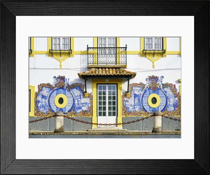 Framed Print : The house of Jose Maria da Fonseca, the famous wine producer since 1834 Framed Print : The house of Jose Maria da Fonseca, the famous wine producer since 1834