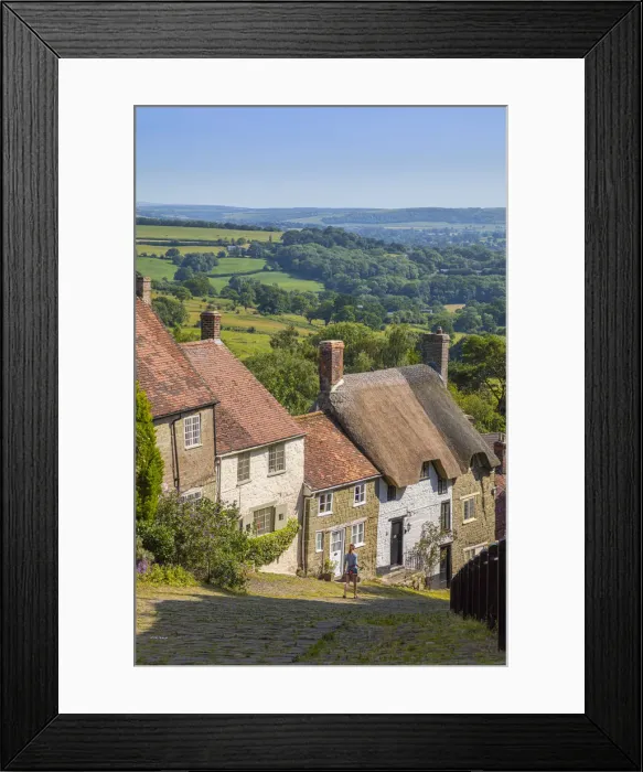 Framed Print : Gold Hill, Shaftsebury, Dorset, England, UK Framed Print : Gold Hill, Shaftsebury, Dorset, England, UK