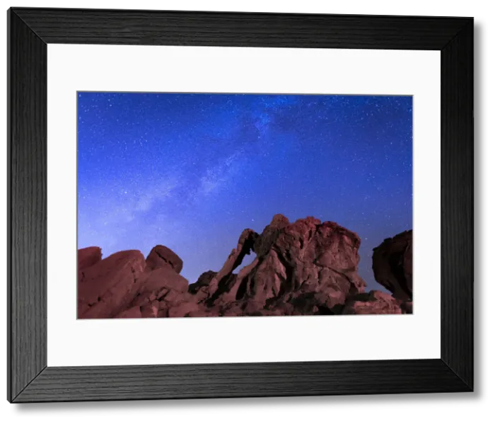 Framed Print : Milky way above Elephant rock formation, Valley of Fire State Park, Nevada Framed Print : Milky way above Elephant rock formation, Valley of Fire State Park, Nevada