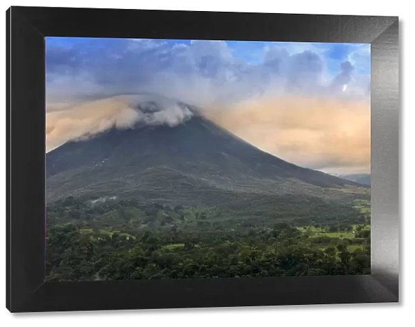Central America, Costa Rica, La Fortuna, Arenal volcano under a dramatic sky