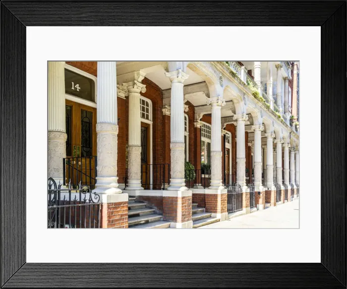 Framed Print : Cadogan Square, Knightsbridge, London, England, UK Framed Print : Cadogan Square, Knightsbridge, London, England, UK