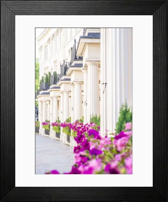 Framed Print : Grosvenor Crescent, Belgravia, London, England, UK Framed Print : Grosvenor Crescent, Belgravia, London, England, UK