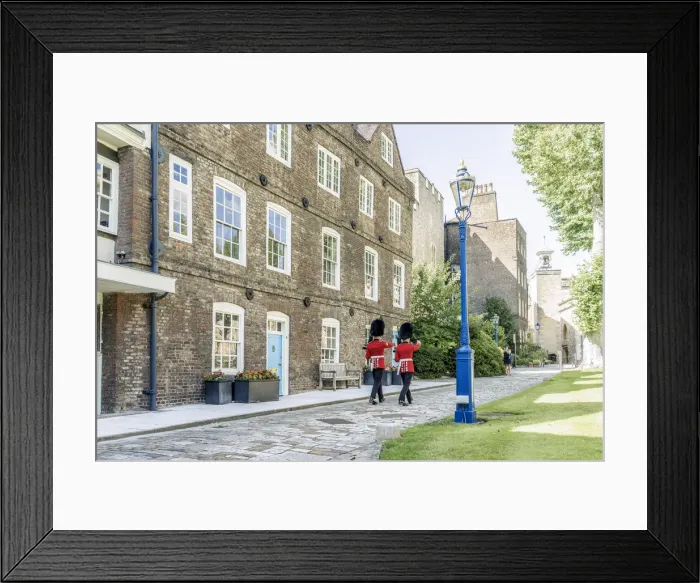 Framed Print : Queens Guards marching at the Tower of London, UNESCO World Heritage site, London Framed Print : Queens Guards marching at the Tower of London, UNESCO World Heritage site, London