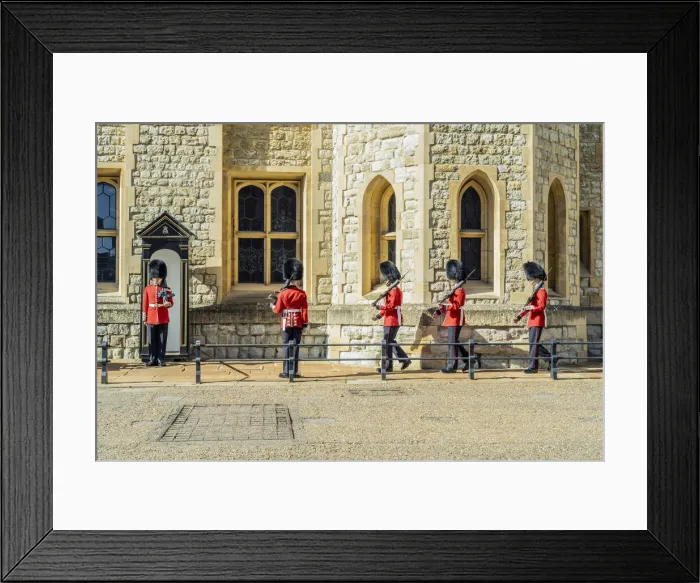 Framed Print : Queens guards, changing the guard at The Jewel House, Tower of London