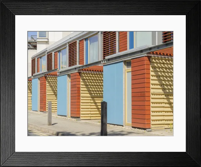 Framed Print : Local homes, Greenwich Peninsula, London, England, UK