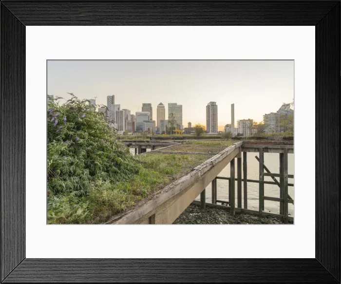 Framed Print : Canary Wharf and the River Thames at sunset, London, England, UK Framed Print : Canary Wharf and the River Thames at sunset, London, England, UK