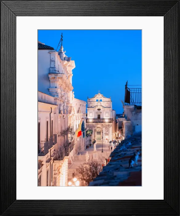 Framed Print : Siracusa, Sicily. People visiting Duomo square with the Cathedral at dusk Framed Print : Siracusa, Sicily. People visiting Duomo square with the Cathedral at dusk