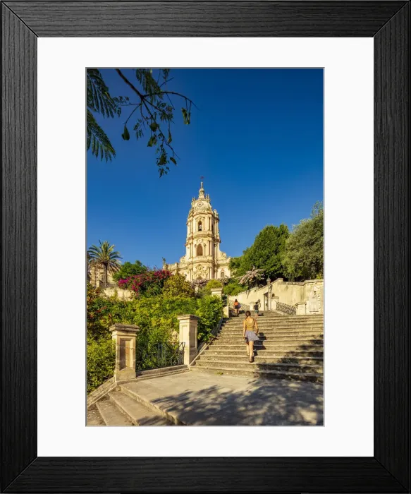 Framed Print : Modica, Sicily. People walking on the stairs to the baroque Cathedral at sunset Framed Print : Modica, Sicily. People walking on the stairs to the baroque Cathedral at sunset