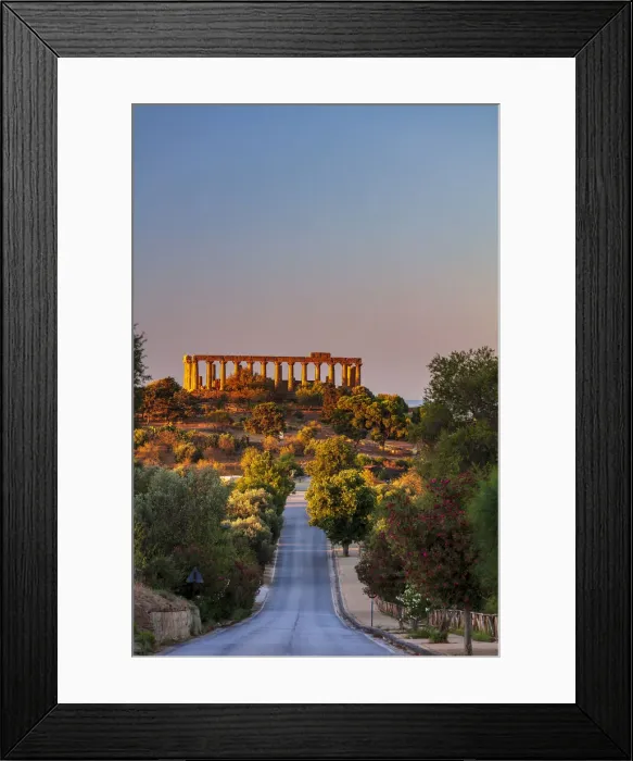 Framed Print : Agrigento, Sicily. Concordia Temple in the Valley of Temples at sunrise with the sea in
