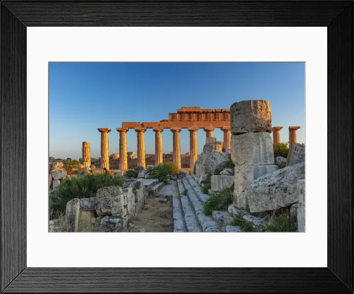 Framed Print : Selinunte, Sicily. Greek temple at sunset Framed Print : Selinunte, Sicily. Greek temple at sunset