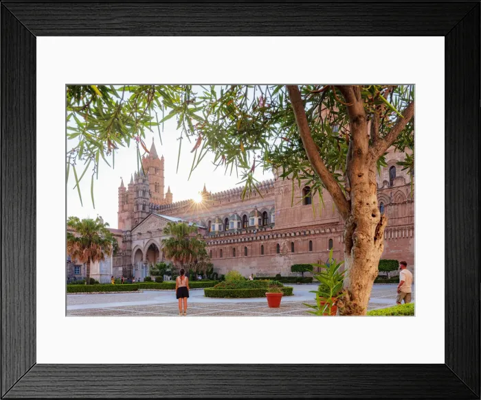 Framed Print : Palermo, Sicily. Tourists visiting the baroque Cathedral at sunset Framed Print : Palermo, Sicily. Tourists visiting the baroque Cathedral at sunset
