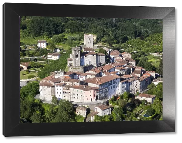 Italy, Serchio Valley, Aerial view of Ghivizzano