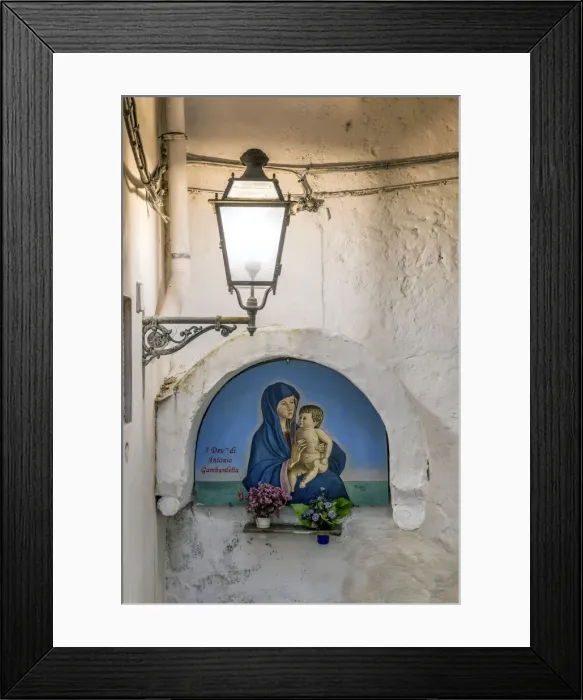 Framed Print : Madonna painting on a house wall, Atrani, Amalfi coast, Campania, Italy Framed Print : Madonna painting on a house wall, Atrani, Amalfi coast, Campania, Italy