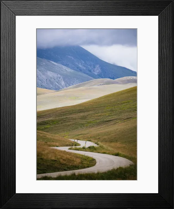 Framed Print : Scenic road in Campo Imperatore, Gran Sasso e Monti della Lega National Park, Abruzzo Framed Print : Scenic road in Campo Imperatore, Gran Sasso e Monti della Lega National Park, Abruzzo