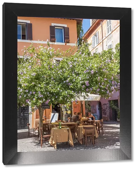 europe, Italy, Latium. Rome, a cosy restaurant in the Trastevere area