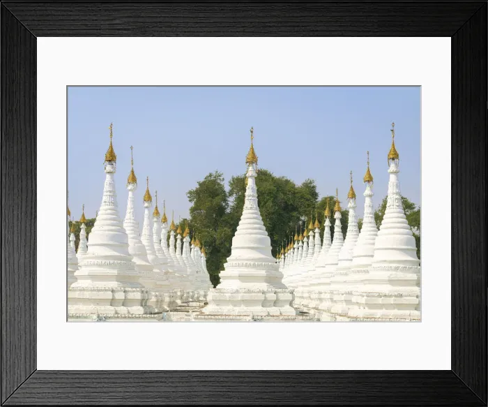 Framed Print : White stupas of Sanda Muni Pagoda (AKA Sanda Mu Ni, Sandamani and Sandamuni), Mandalay Framed Print : White stupas of Sanda Muni Pagoda (AKA Sanda Mu Ni, Sandamani and Sandamuni), Mandalay
