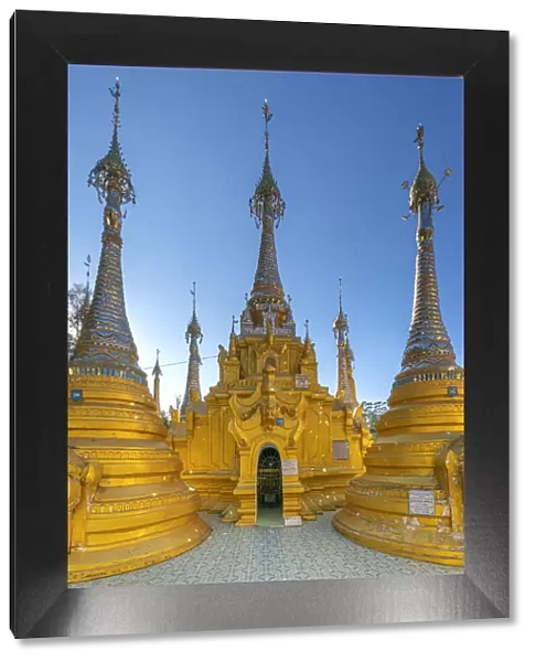 Golden shrines at Shwe Oo Min Pagoda, Kalaw, Kalaw Township, Taunggyi District