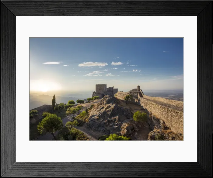 Framed Print : Portugal, Alentejo, Marvao. Sunset seen over the walls of the ancient Moorish & medieval Framed Print : Portugal, Alentejo, Marvao. Sunset seen over the walls of the ancient Moorish & medieval
