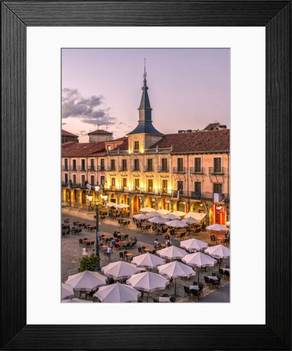 Framed Print : Plaza Mayor, Leon, Castile and Leon, Spain Framed Print : Plaza Mayor, Leon, Castile and Leon, Spain