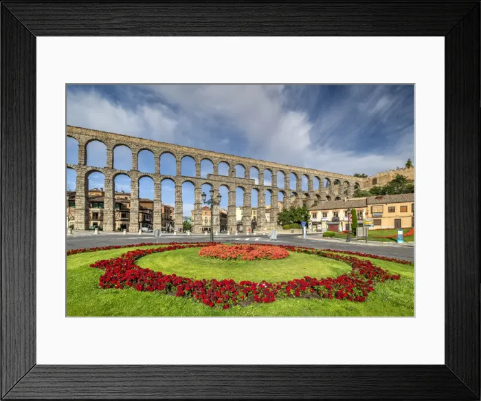 Framed Print : Roman aqueduct, Segovia, Castile and Leon, Spain Framed Print : Roman aqueduct, Segovia, Castile and Leon, Spain