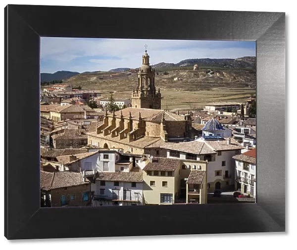 Spain, Aragon, Rubielos de Mora, Elevated view of Excolegiata de Santa Maraia La Mayor in