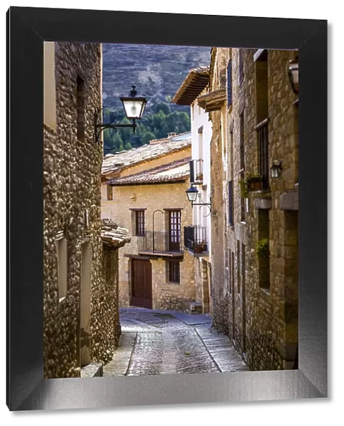 Spain, Aragon, Mirambel, Alley in the centre of Mirambel