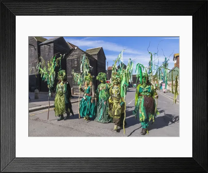 Framed Print : England, East Sussex, Hastings, The Annual Traditional Jack in the Green Festival aka Framed Print : England, East Sussex, Hastings, The Annual Traditional Jack in the Green Festival aka