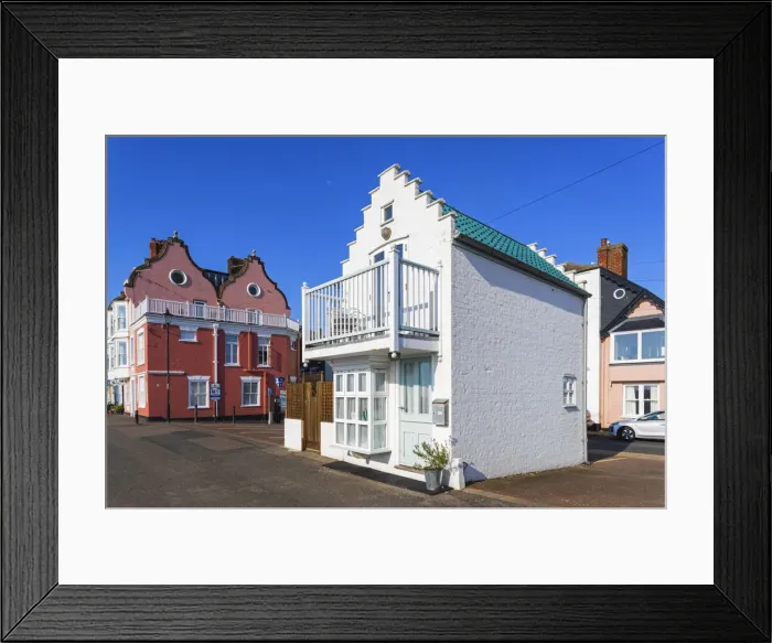 Framed Print : England, Suffolk, Aldeburgh, Aldeburgh Beach and Colourful Seafront Buildings Framed Print : England, Suffolk, Aldeburgh, Aldeburgh Beach and Colourful Seafront Buildings