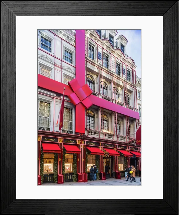 Framed Print : England, London, New Bond Street, Cartier Store with Christmas Decorations Framed Print : England, London, New Bond Street, Cartier Store with Christmas Decorations