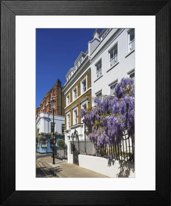 Framed Print : England, London, Westminster, Kensington and Chelsea, Cheyne Walk, Residential Housing Framed Print : England, London, Westminster, Kensington and Chelsea, Cheyne Walk, Residential Housing