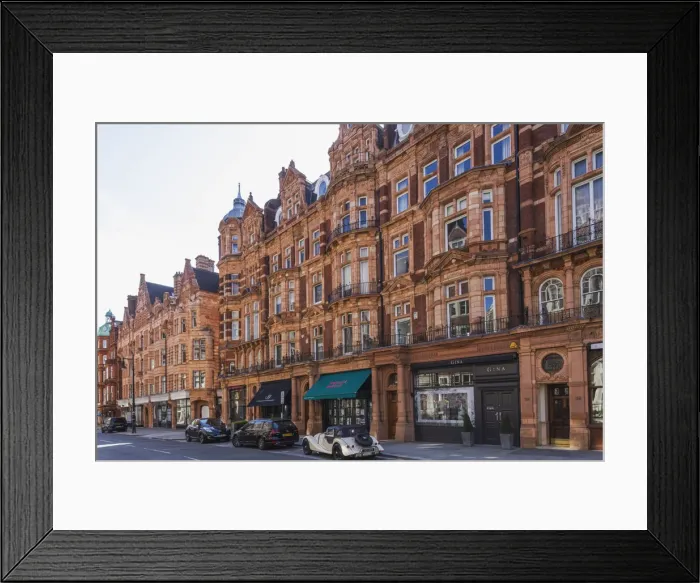 Framed Print : England, London, Westminster, Mayfair, Mount Street Framed Print : England, London, Westminster, Mayfair, Mount Street