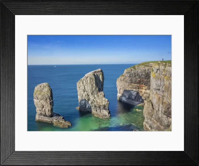 Framed Print : Europe, United Kingdom, Wales, Pembrokeshire, Elegug Stack in Pembrokeshire Coast