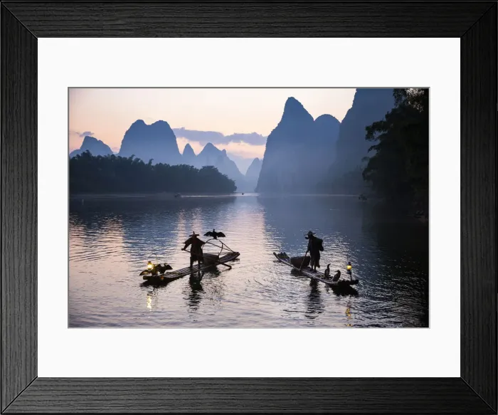 Framed Print : Cormorant fishermen on the Li River, Yangshuo, Guangxi, China Framed Print : Cormorant fishermen on the Li River, Yangshuo, Guangxi, China
