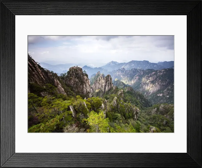 Framed Print : Yellow Mountains, Huangshan, Anhui, China (UNESCO World Heritage Site) Framed Print : Yellow Mountains, Huangshan, Anhui, China (UNESCO World Heritage Site)