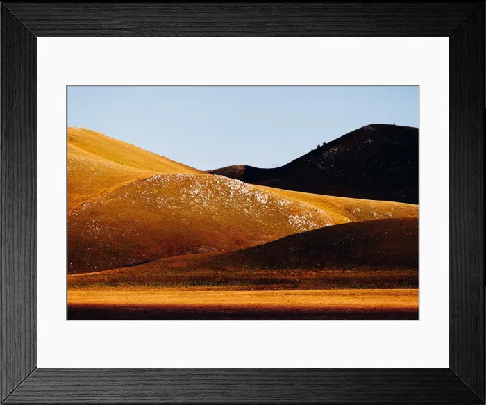 Framed Print : Gran Sasso e Monti della Lega National Park, Abruzzo, Southern Italy Framed Print : Gran Sasso e Monti della Lega National Park, Abruzzo, Southern Italy