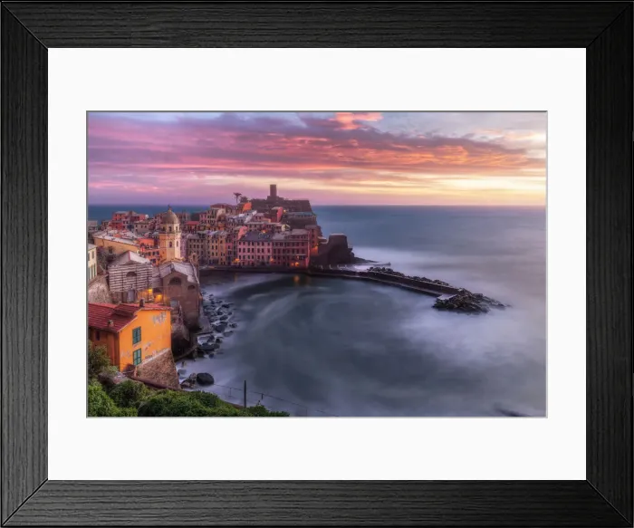 Framed Print : Vernazza, UNESCO World Heritage Site, National Park of Cinque Terre Framed Print : Vernazza, UNESCO World Heritage Site, National Park of Cinque Terre