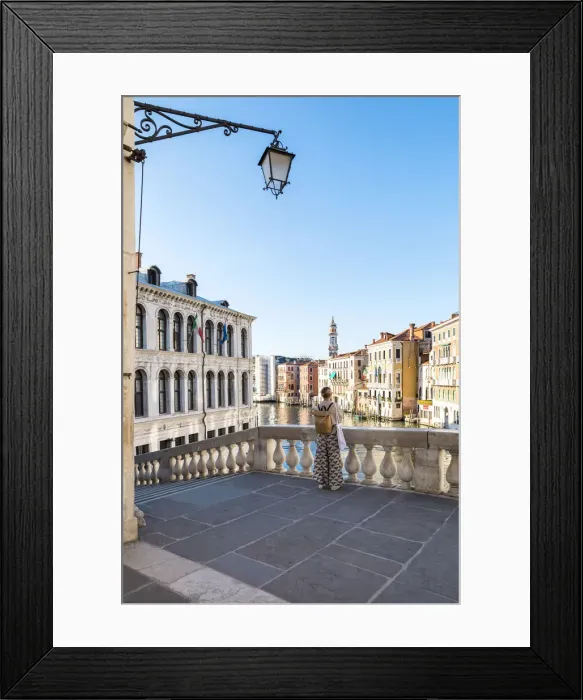 Framed Print : Turist on Rialto Bridge, Venice, Veneto, Italy Framed Print : Turist on Rialto Bridge, Venice, Veneto, Italy